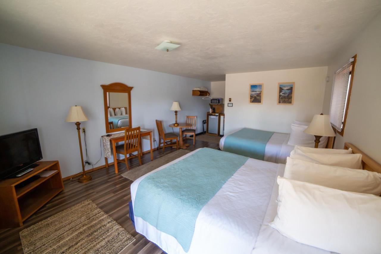 La Kris Inn Бандон Экстерьер фото